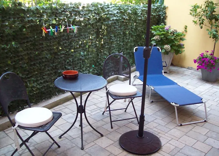 Gasthuis Le Divine - Reception Via Xxv Aprile 5 4*