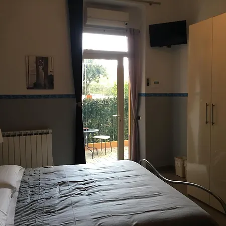 Le Divine - Reception Via Xxv Aprile 5 Гостевой дом 4*