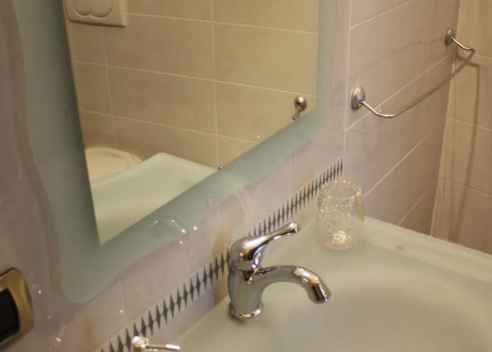 Le Divine - Reception Via Xxv Aprile 5 게스트하우스 4*