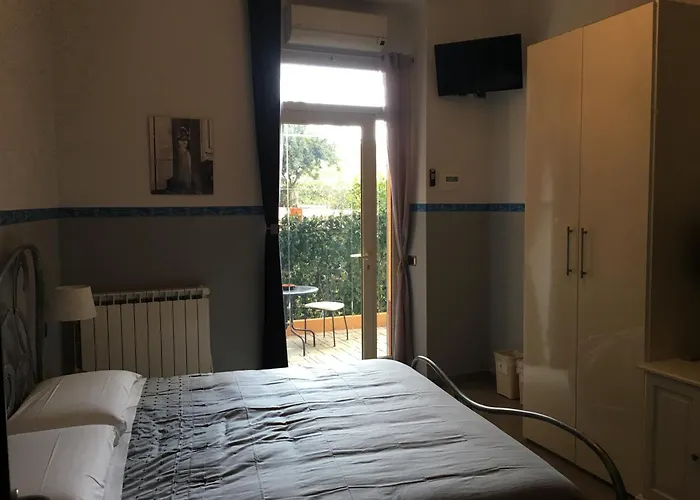 Le Divine - Reception Via Xxv Aprile 5 게스트하우스 4*