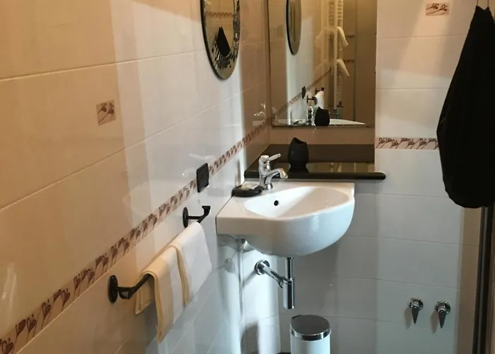 게스트하우스 Le Divine - Reception Via Xxv Aprile 5 4*