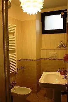 Le Divine - Reception Via Xxv Aprile 5